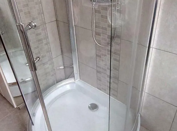 Four Season Irene Apartman *